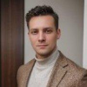 Артем Суворов