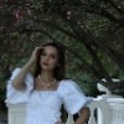 Гелли Оберт