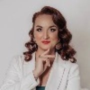 Анастасия Праздникова