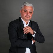 Владимир Маринович