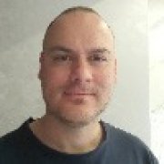 Роман Новиков