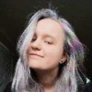 Александра Ушакова